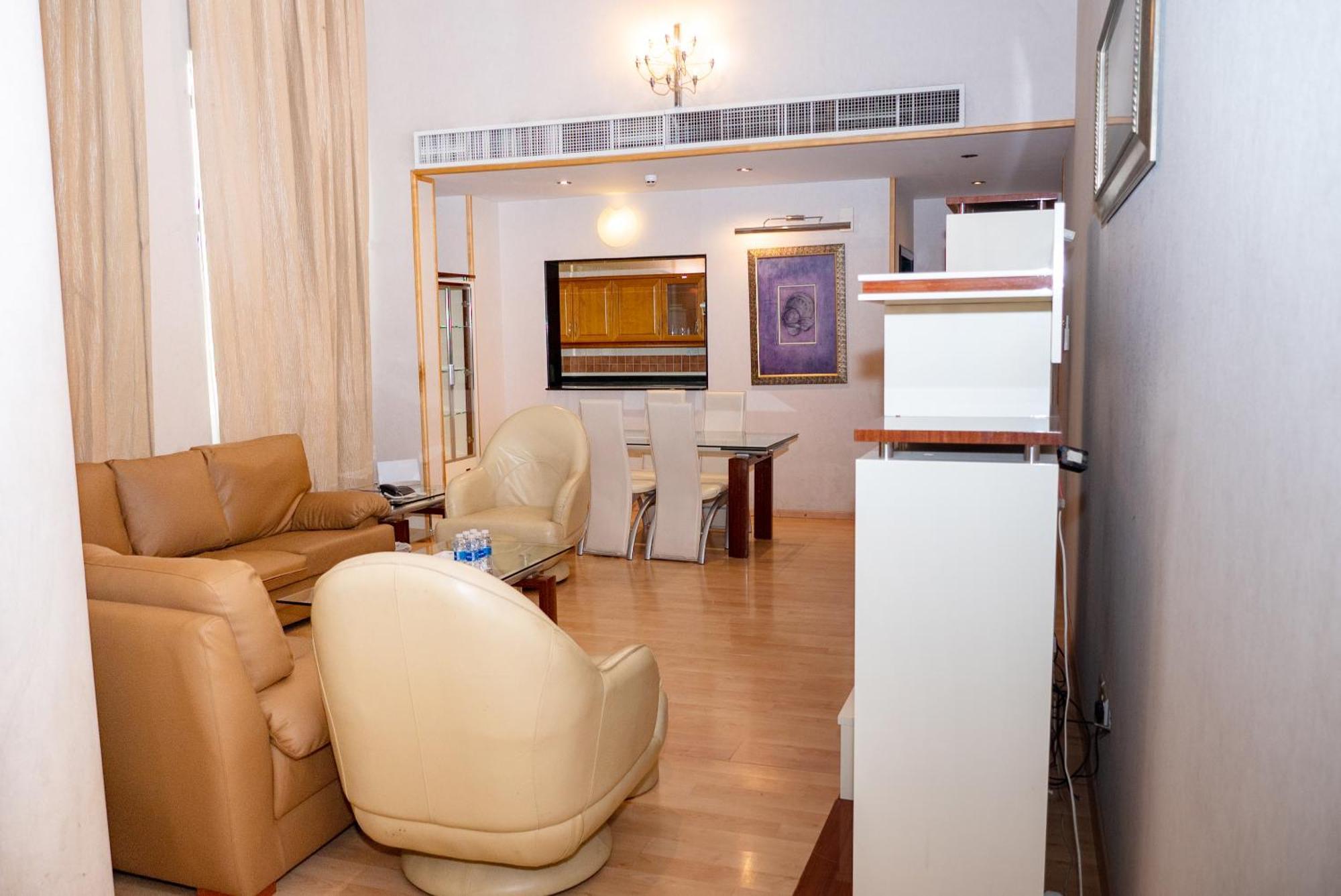 One Pavilion Luxury Serviced Apartments Manama Exterior foto