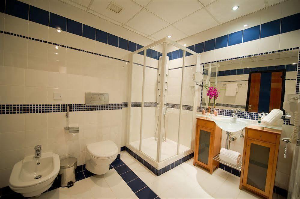 One Pavilion Luxury Serviced Apartments Manama Exterior foto